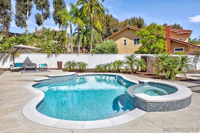 12709 Treeridge Ter, Poway CA: https://media.crmls.org/mediaz/dd55b7fd-8e07-437c-a4e9-b0976b2f61f6.jpg