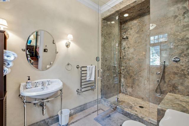 797 Las Olas Dr, Aptos CA: https://media.crmls.org/mediaz/dd5657ea-0e12-48a1-97c0-cefd43b3a4d1.jpg