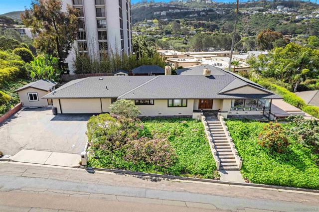 2435 Paseo Dorado, La Jolla CA: https://media.crmls.org/mediaz/dd56da0c-f5a2-4b24-9413-67b2d3ede516.jpg