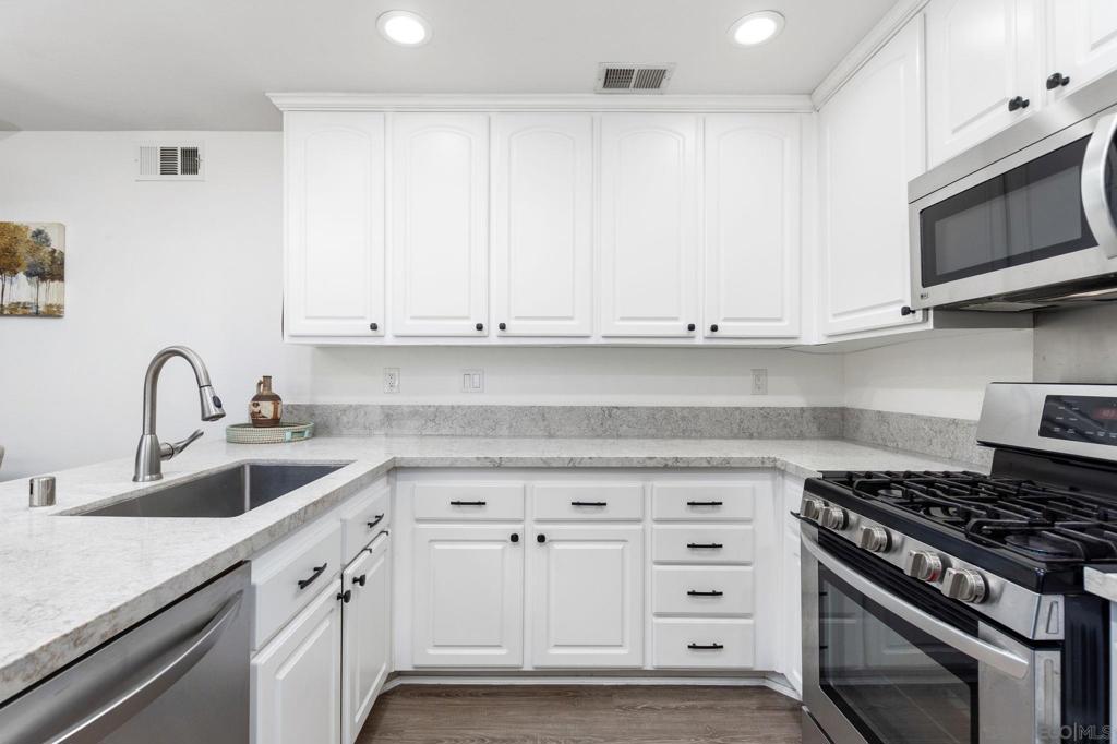 MLS #250036850SD image #7