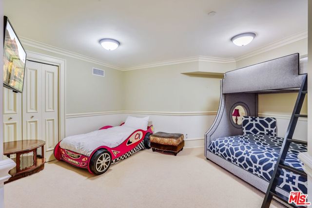 6277 Sea Star Drive, Malibu CA: https://media.crmls.org/mediaz/dd57c536-d028-4bbc-9799-fb849e084fc9.jpg