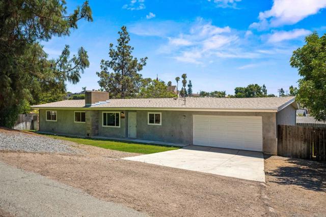 7855 Montana Street, Lemon Grove CA: https://media.crmls.org/mediaz/dd586c7e-f495-46df-b5bb-f7b9e97c5a2c.jpg