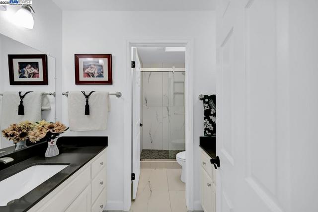 Image 40 of 60 For 2202 Oceanside Way