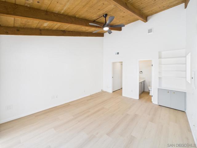 670 Bel Air Dr W, Vista CA: https://media.crmls.org/mediaz/dd5ac529-c180-47db-83b9-7c8a1d5c4e46.jpg