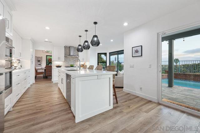 366 Doheny Bay Court, Oceanside CA: https://media.crmls.org/mediaz/dd5adfa3-1861-4d87-93c7-423133a08404.jpg