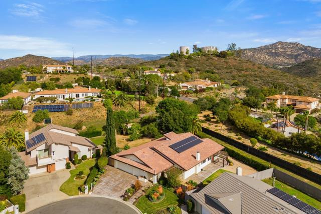 13837 Tam O Shanter Court, Poway CA: https://media.crmls.org/mediaz/dd5c5aad-25c3-4916-913d-eb8953cbcb4d.jpg