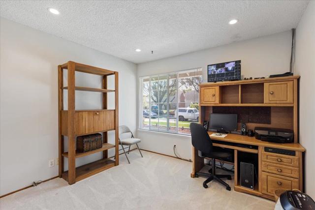 363 Conestoga Way, San Jose CA: https://media.crmls.org/mediaz/dd5c986a-9ebf-408c-b3c7-48f7e0974f66.jpg