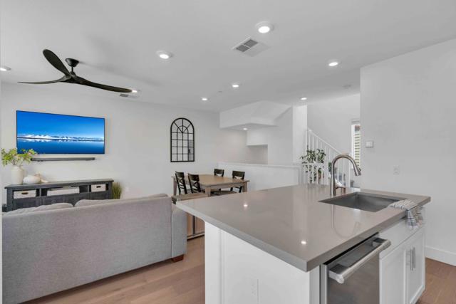 29255 Hub Court, Hayward CA: https://media.crmls.org/mediaz/dd5e63ea-c380-4507-9515-9e59122dc54e.jpg