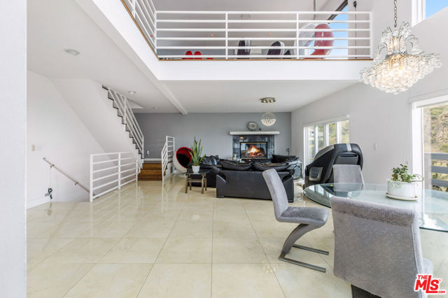 2350 San Marco Drive, Los Angeles CA: https://media.crmls.org/mediaz/dd5e6746-55a7-406e-94fb-3050fad41913.jpg