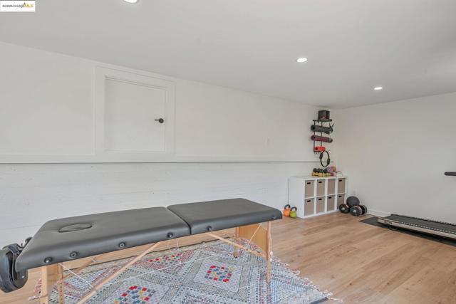 3336 Oak Ct, Lafayette CA: https://media.crmls.org/mediaz/dd5ea6d9-c076-4a1e-9b02-1b3da791c5a0.jpg