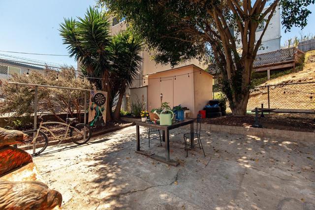 4225 4227 Whittier St, San Diego CA: https://media.crmls.org/mediaz/dd5ec003-973e-4002-962a-4f75164b0d11.jpg
