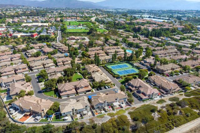 Detail Gallery Image 34 of 42 For 2259 Lago Ventana, Chula Vista,  CA 91914 - 3 Beds | 2/1 Baths