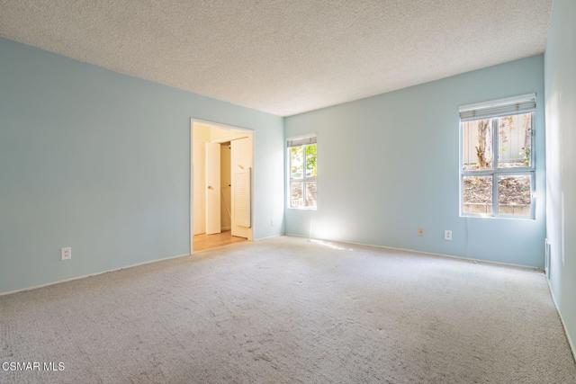 2085 Rayshire Street, Thousand Oaks CA: https://media.crmls.org/mediaz/dd600796-553b-44bf-b37f-f2f2f64f4159.jpg