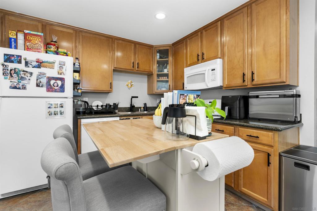 6333 College Grove Way - photo 13