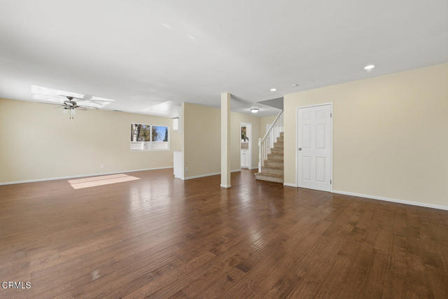 Detail Gallery Image 7 of 39 For 593 Talbert Ave, Simi Valley,  CA 93065 - 4 Beds | 2/1 Baths