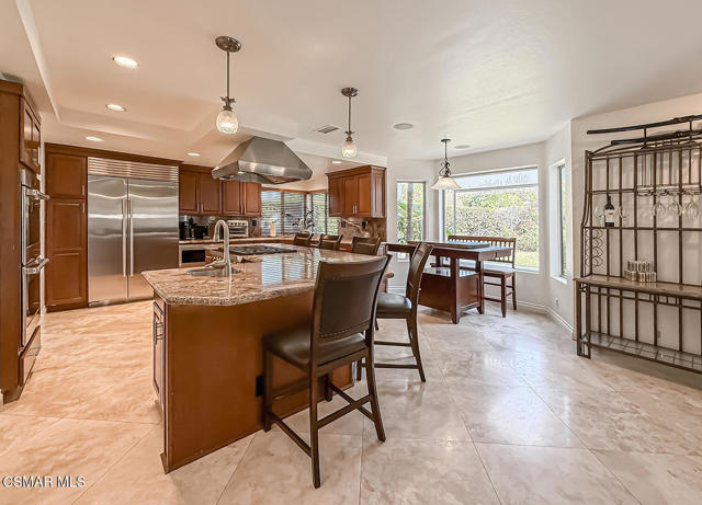 2848 Bayham Cir, Thousand Oaks CA: https://media.crmls.org/mediaz/dd634fb6-3b90-4b31-9bde-8827f1ccc046.jpg