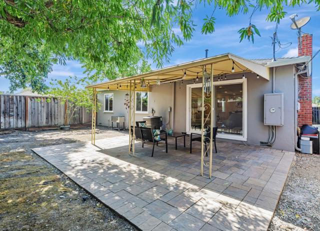 3384 Fowler Avenue, Santa Clara CA: https://media.crmls.org/mediaz/dd636529-b379-43c9-bc9c-c2f9d38cfa12.jpg