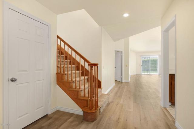 2188 Eastridge Loop, Oxnard CA: https://media.crmls.org/mediaz/dd63f784-1fbf-46b3-9cca-d2b82ed3604b.jpg