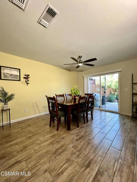 197 Creekside Circle, Sacramento CA: https://media.crmls.org/mediaz/dd63fd79-e981-42d0-88bd-c5498319009b.jpg