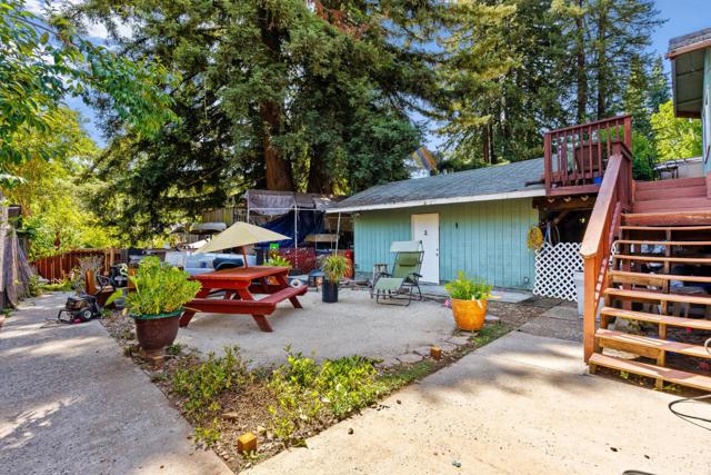 12800 Boulder Street, Boulder Creek CA: https://media.crmls.org/mediaz/dd64a395-2697-4778-a982-b9829361359b.jpg