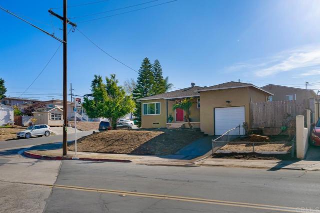 Detail Gallery Image 2 of 37 For 5261 Olvera Ave, San Diego,  CA 92114 - 3 Beds | 2 Baths