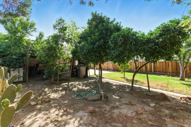 295 S 19th Street, San Jose CA: https://media.crmls.org/mediaz/dd651936-b295-4429-846d-5a9bf4cdd777.jpg