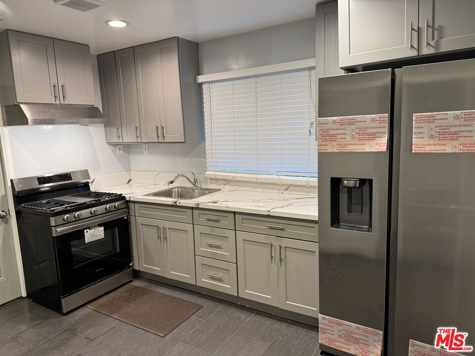 15746 Magnolia Boulevard