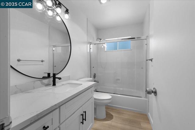 8975 Alcosta Blvd, San Ramon CA: https://media.crmls.org/mediaz/dd6543bc-df75-4979-9433-b43744544a1b.jpg