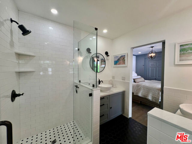 18033 Rosita Street, Encino CA: https://media.crmls.org/mediaz/dd657821-c236-4fbe-92af-2229677a531a.jpg