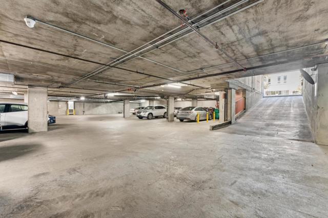 1020 Jackson Street, Oakland CA: https://media.crmls.org/mediaz/dd670d45-d582-42c0-a72b-2e3863579267.jpg