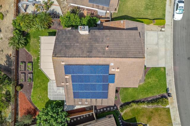 11479 Grassy Trail Dr, San Diego CA: https://media.crmls.org/mediaz/dd687082-9376-4cdd-9647-56a4f77ba477.jpg