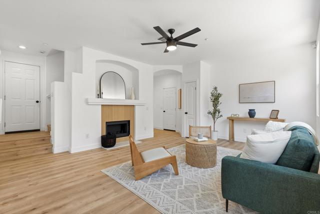 Detail Gallery Image 10 of 23 For 6415 Terraza Portico, Carlsbad,  CA 92009 - 3 Beds | 2/1 Baths