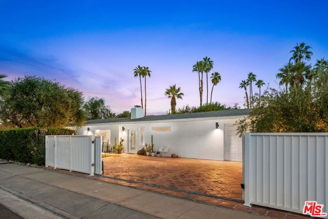 1371 San Lucas Road, Palm Springs, California 92264, 4 Bedrooms Bedrooms, ,3 BathroomsBathrooms,Single Family Residence,For Sale,San Lucas,24429649