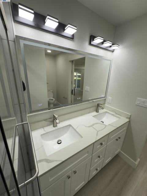 2809 Avalon Dr, Sacramento CA: https://media.crmls.org/mediaz/dd6b0742-f543-4a50-aa10-c9772bb0774a.jpg