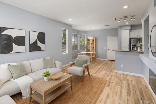4104 Via Candidiz, San Diego CA: https://media.crmls.org/mediaz/dd6c32ac-3d6a-430e-8652-9436bbab2772.jpg