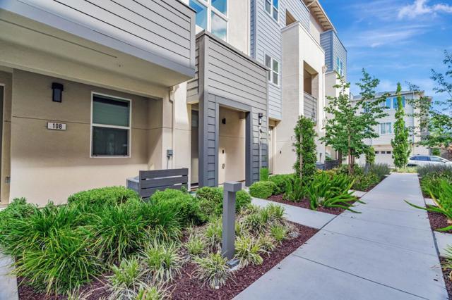 2930 Boyter Place, Santa Clara CA: https://media.crmls.org/mediaz/dd6c3f4f-ad71-436b-90da-c70a6835a078.jpg