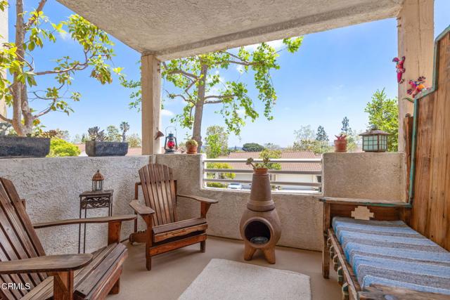 2623 Antonio Drive, Camarillo CA: https://media.crmls.org/mediaz/dd6cb4cd-988f-49b8-bb70-018afa4abc61.jpg