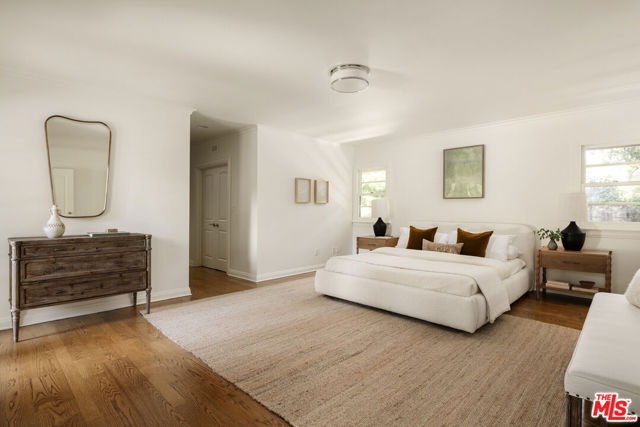 1296 Capri Drive, Pacific Palisades CA: https://media.crmls.org/mediaz/dd6d6075-eac3-4fef-abdd-a2f466cf0e5d.jpg