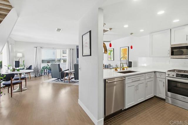 Detail Gallery Image 12 of 41 For 3350 Cherokee Ave #25,  San Diego,  CA 92104 - 2 Beds | 2/1 Baths