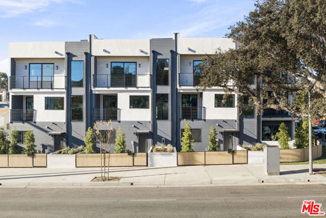 6845 N Figueroa Street, Los Angeles CA: https://media.crmls.org/mediaz/dd6f3500-38e7-4db0-8fdb-24abd575c7ec.jpg