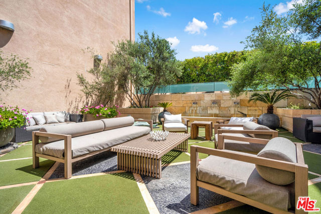 1318 S Roxbury Drive, Los Angeles CA: https://media.crmls.org/mediaz/dd6f6b24-7d09-415f-a78d-b32861315800.jpg