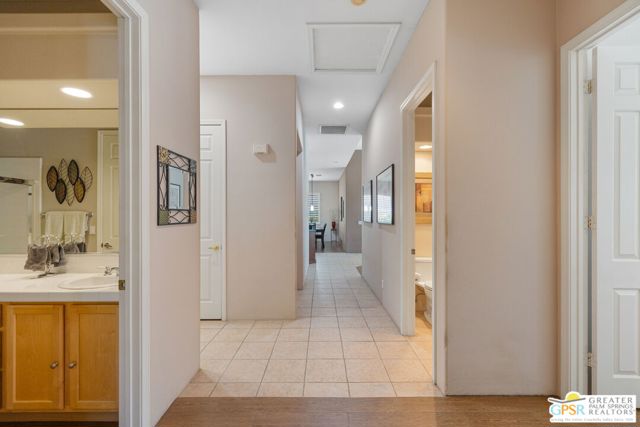 40870 Avenida Rosario, Palm Desert CA: https://media.crmls.org/mediaz/dd6f77ec-0c22-4f38-8858-496963ab86db.jpg