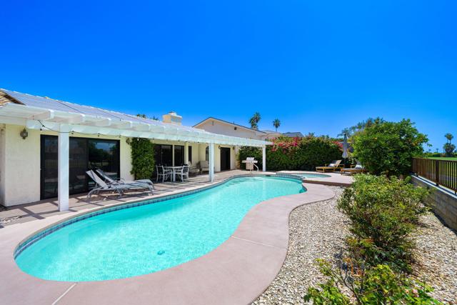 79835 Horseshoe Road, La Quinta CA: https://media.crmls.org/mediaz/dd6f8de5-68e2-4085-965f-ea7efdafafa4.jpg