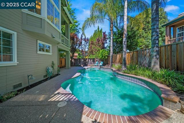 1120 Keith Drive, Concord CA: https://media.crmls.org/mediaz/dd7084be-b365-4e17-ba7f-8710095128c9.jpg