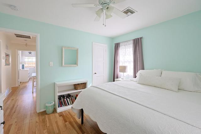 Detail Gallery Image 17 of 48 For 417 5th St, Coronado,  CA 92118 - 3 Beds | 2 Baths