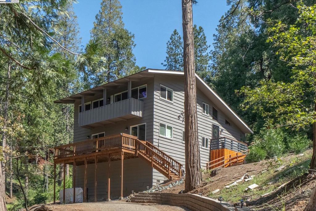 2190 Patricia Ln