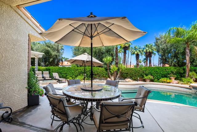 Image 20 of 50 For 370 Links Drive