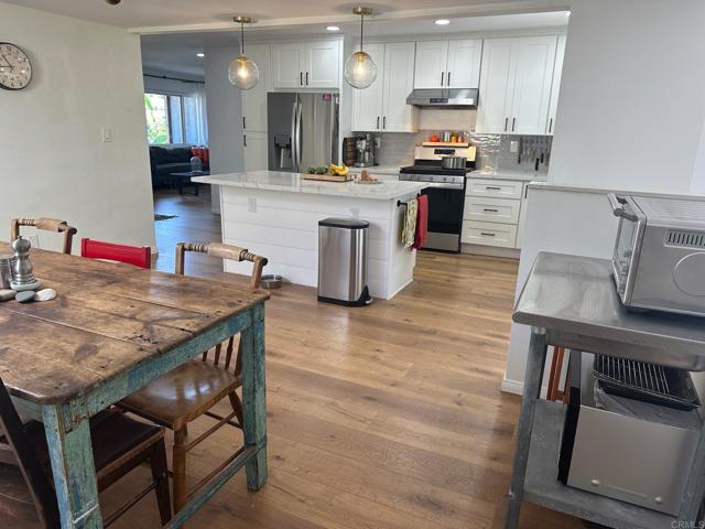 Detail Gallery Image 11 of 38 For 1451 Machado St, Oceanside,  CA 92054 - 3 Beds | 3 Baths