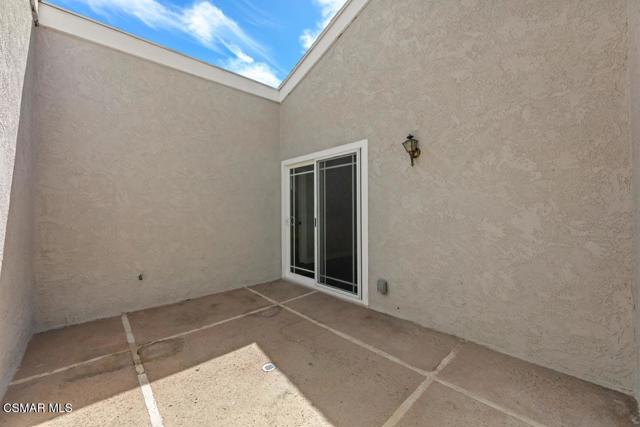 842 Catlin Street, Simi Valley CA: https://media.crmls.org/mediaz/dd7172d5-f678-4b68-b71e-4d4d86b58814.jpg