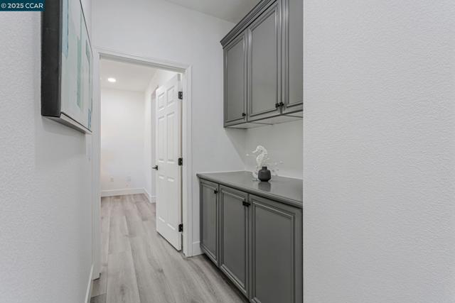 2511 Soren Way, San Ramon CA: https://media.crmls.org/mediaz/dd71e3c5-c58d-4c84-9810-7f67fb6c0c0a.jpg